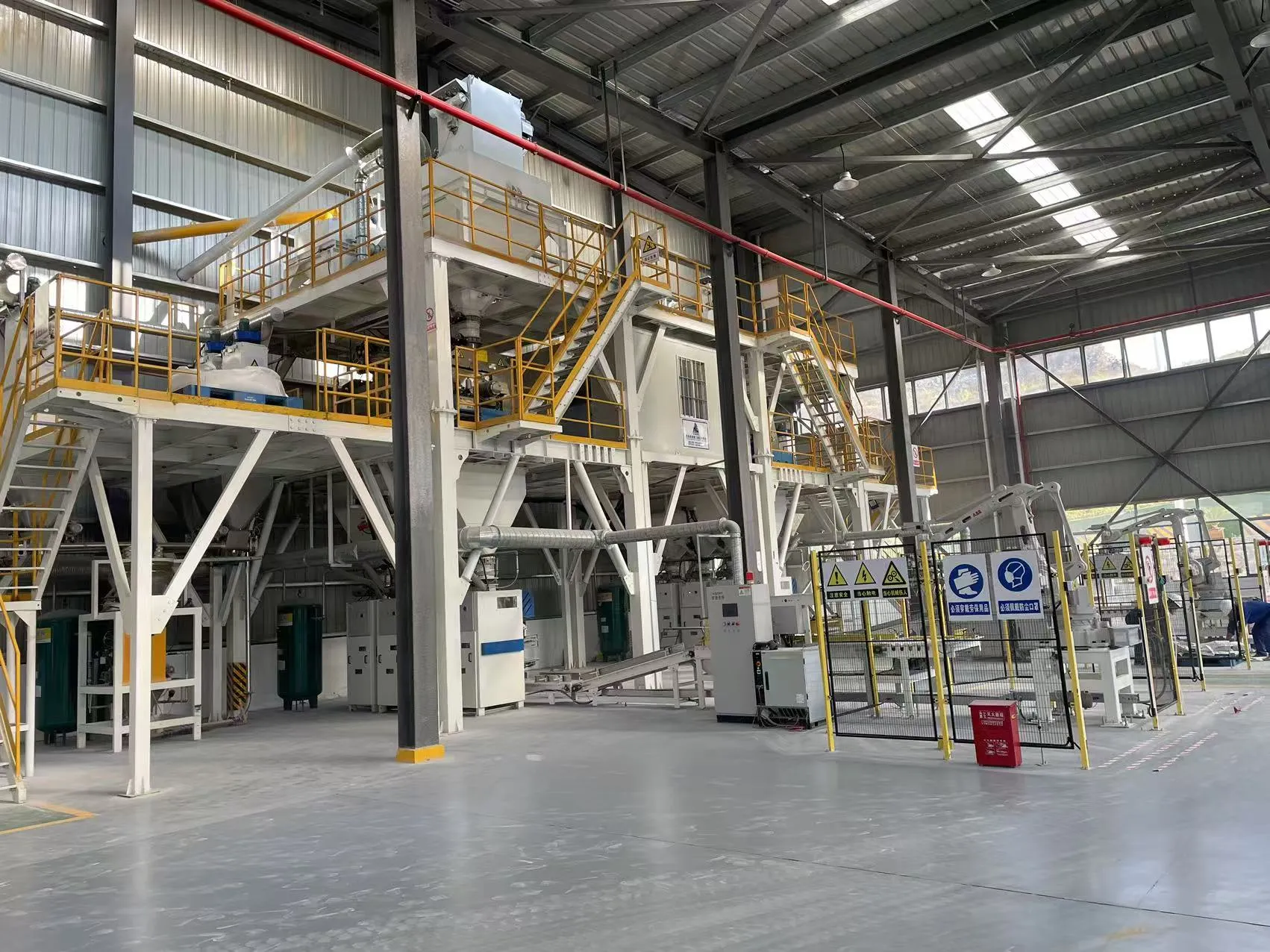 Automatic PCE powder production line and dry mortar admixture manufacturing equipment inside factory